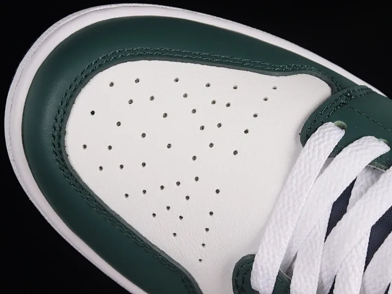 All categories Air Jordan Jordan series basketball shoes Air Jordan 1 Mid G version pure original Air Jordan 1 Mid AJ1 Joe 1 blue and green color matching Zhongbang basketball shoes DZ5326-300